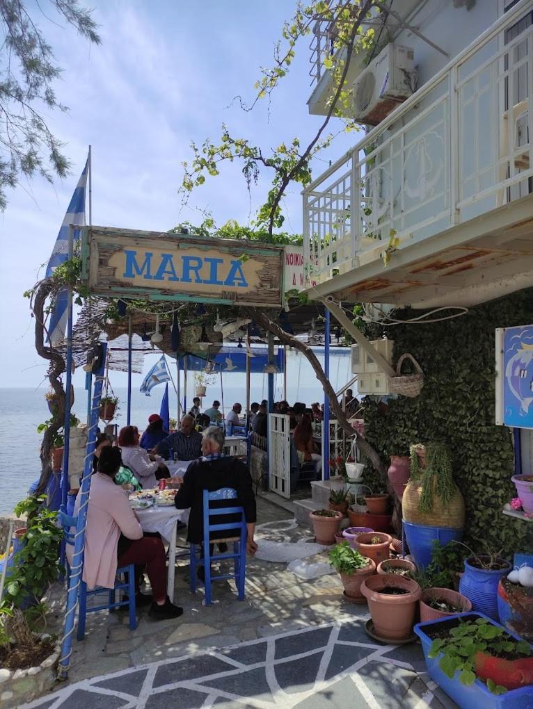Rena'S Rooms Μελίντα Melinta Exterior photo