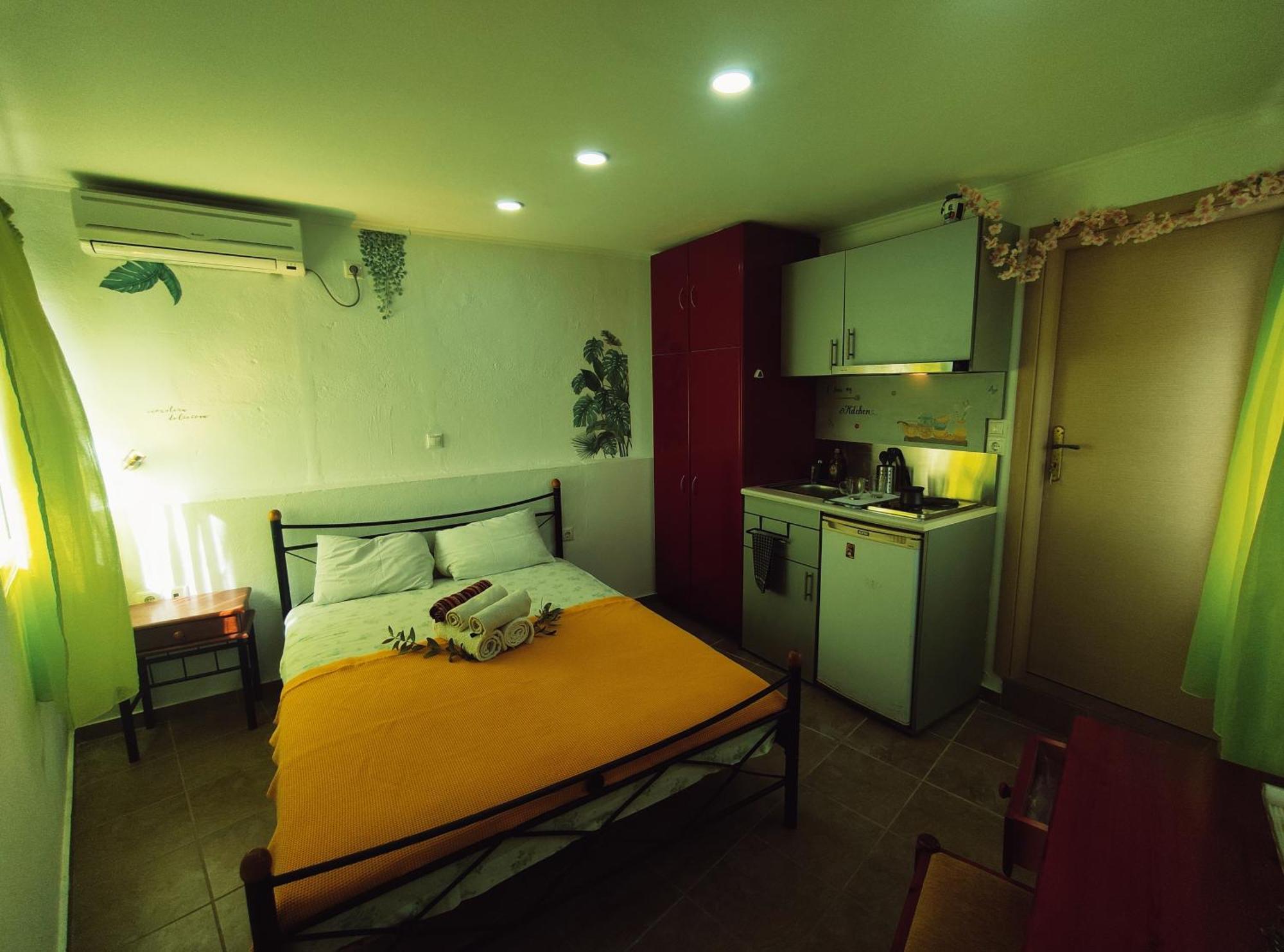Rena'S Rooms Μελίντα Melinta Room photo